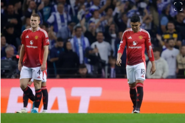 MU vừa hòa 3-3 trên sân của Porto.